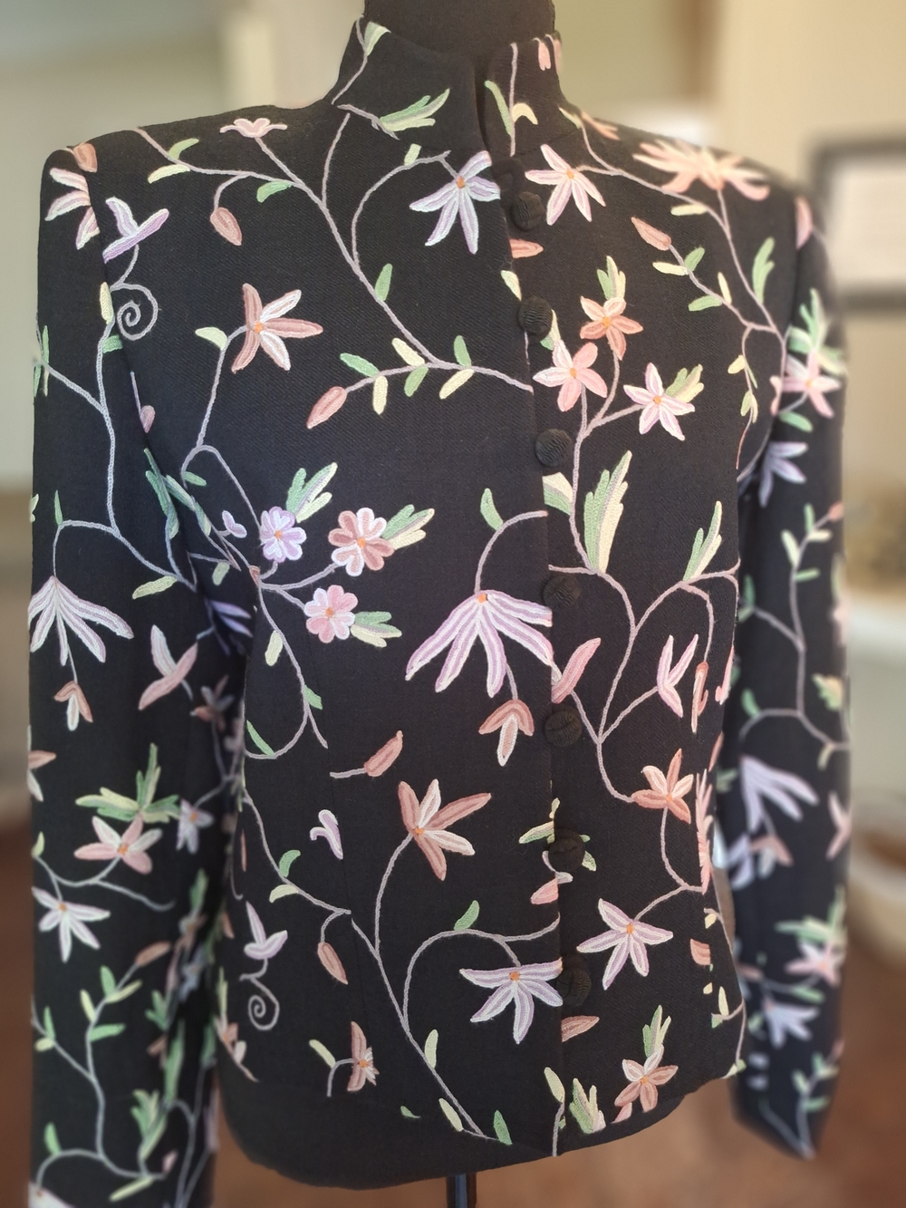 Vintage Burberry's Black Floral Pastel Embroidered Blazer Jacket Sz 4